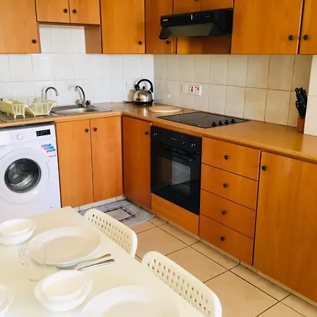 Sunrise Beach Court Apartament *