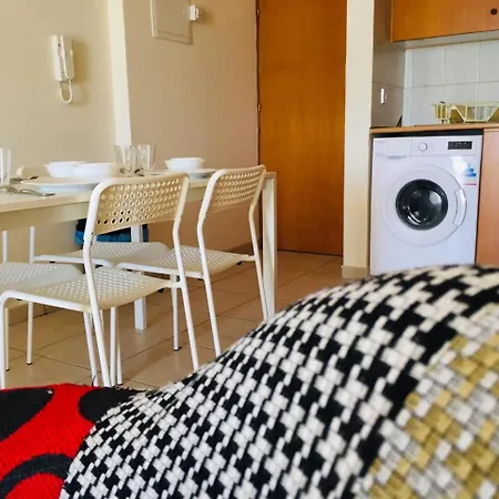 Sunrise Beach Court Apartment Larnaca